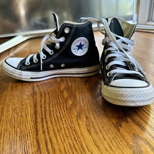 Converse Chuck Taylor Black Mint EUC women’s 7